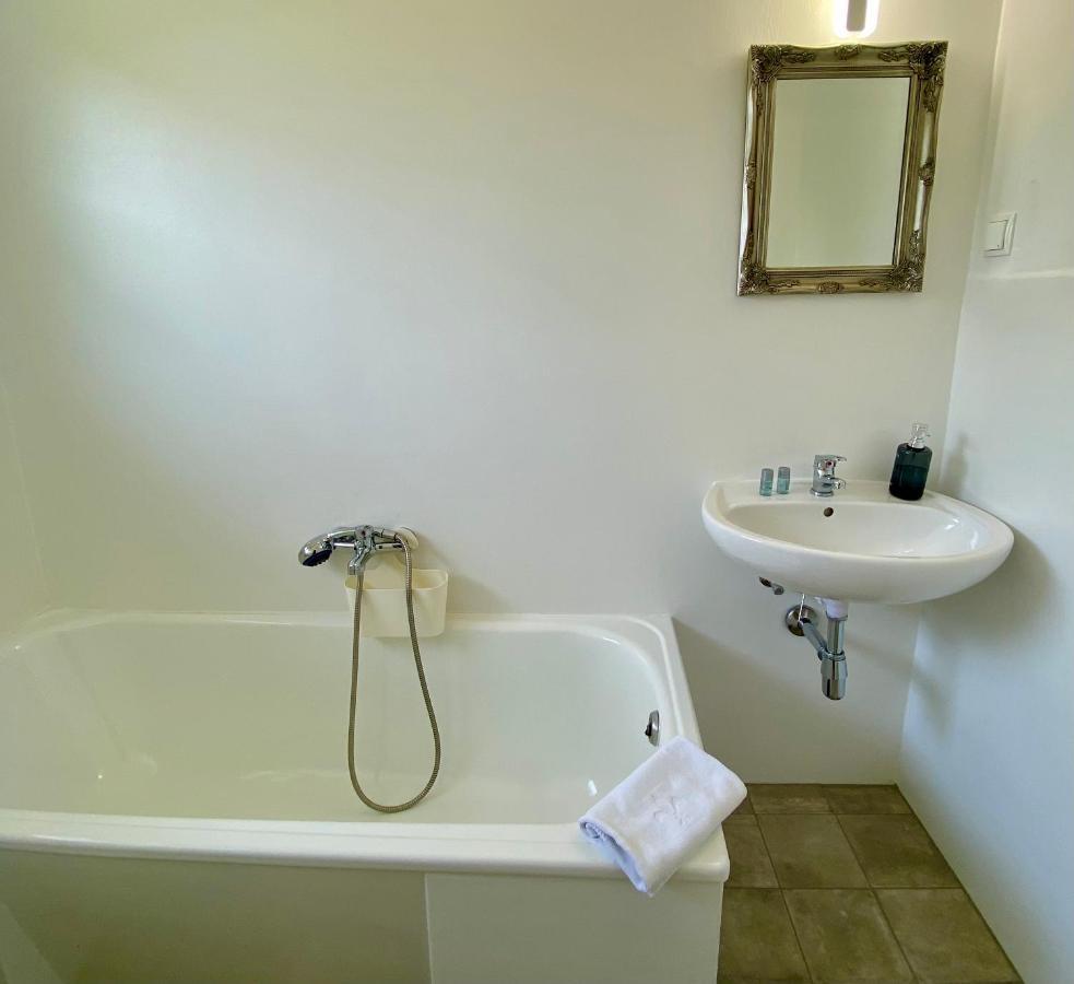 Pension Rohrer Am Murradweg - Ehrenhausen An Der Weinstrasse 외부 사진